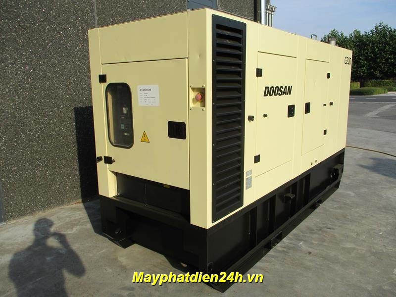 may-phat-dien-doosan-630kva-s630ds-sincro